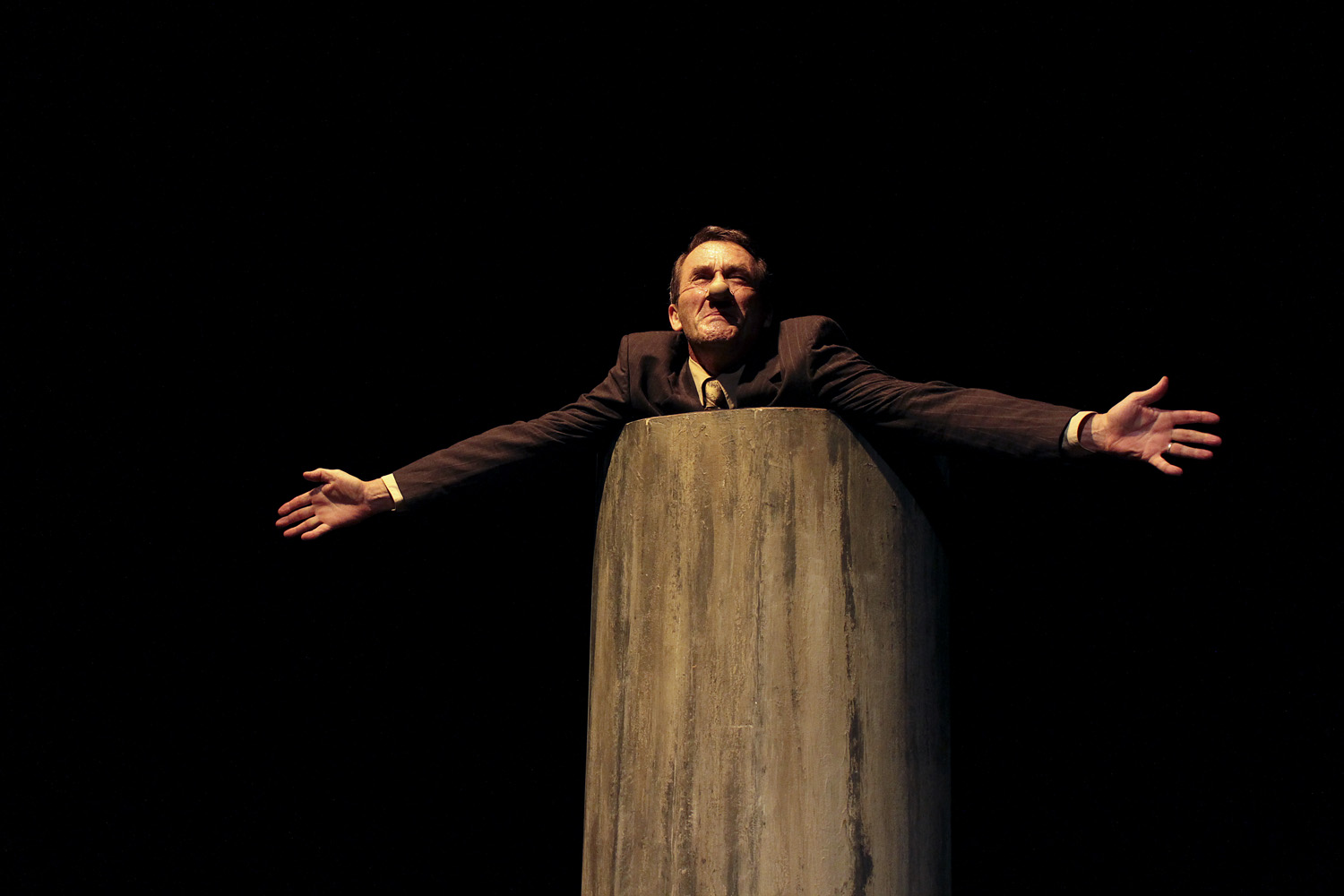 on the harmful effects of tobacco chekhov This used book is in Acceptable condition Theatre Review: Tobacco, And The